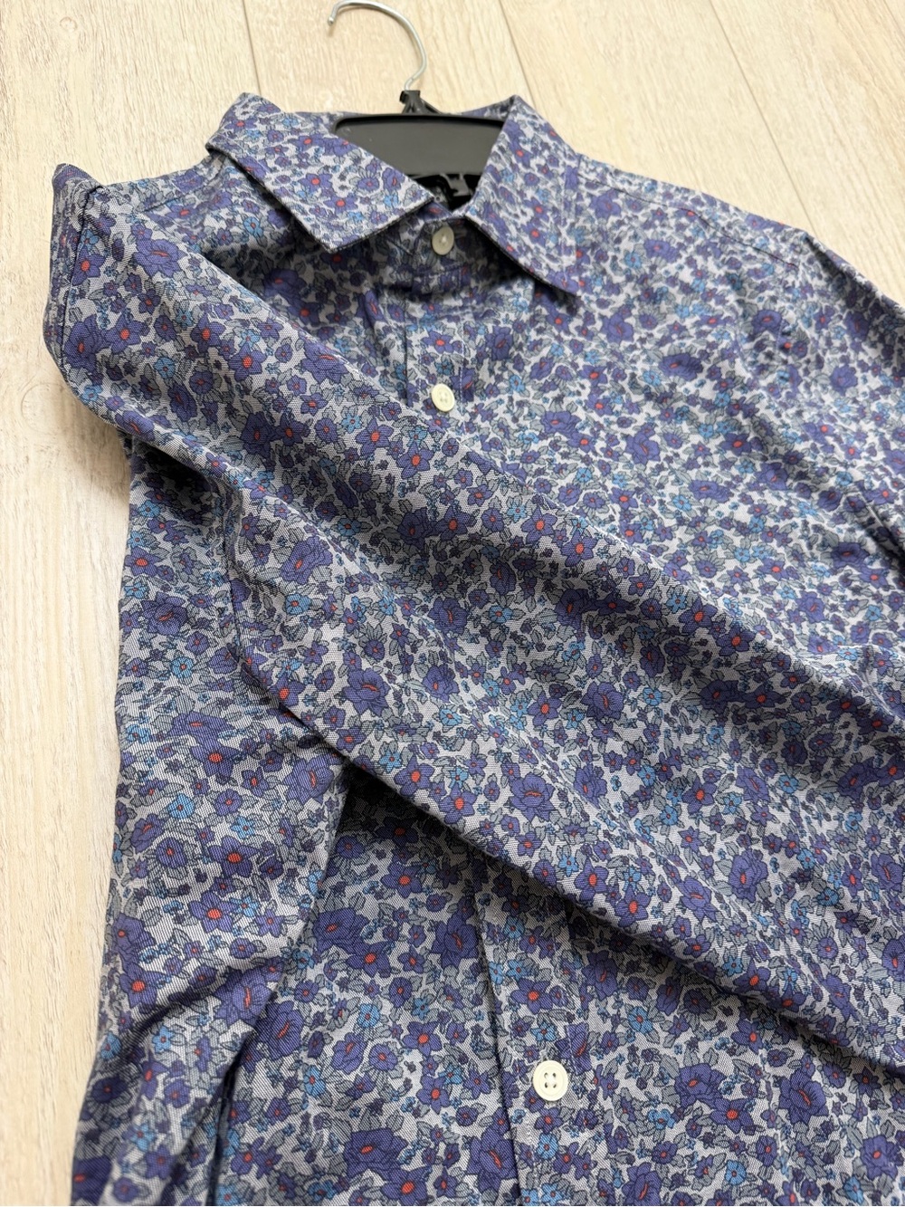 Men's Bloomingdale’s Navy Floral Button-Up Shirt - Small - Picture 5 of 7